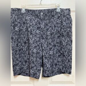 PGA Tour Gray Flower Shorts (men’s size 36)